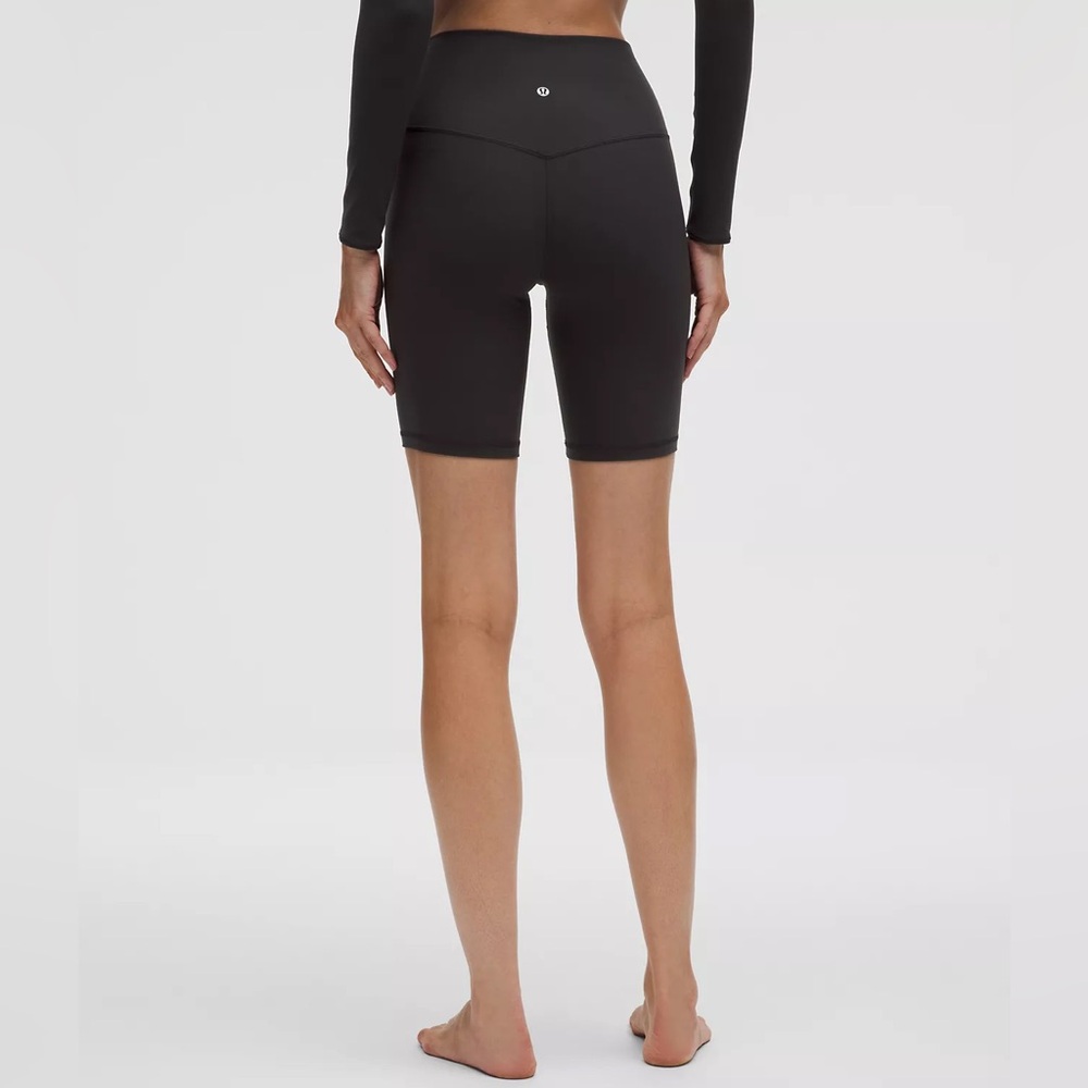 Lululemon Athletica Black Bike Shorts - Align 6 - Picture 2 of 10